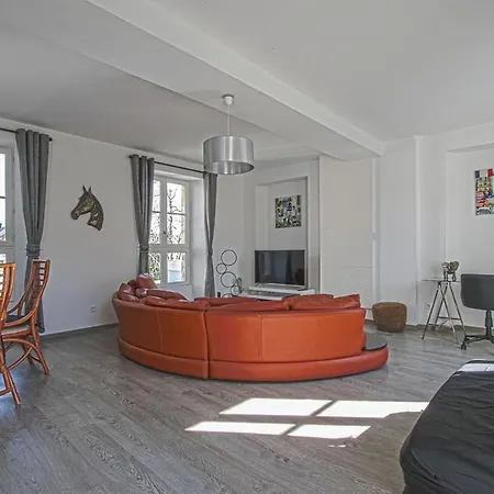 La Promesse Free Car Park *